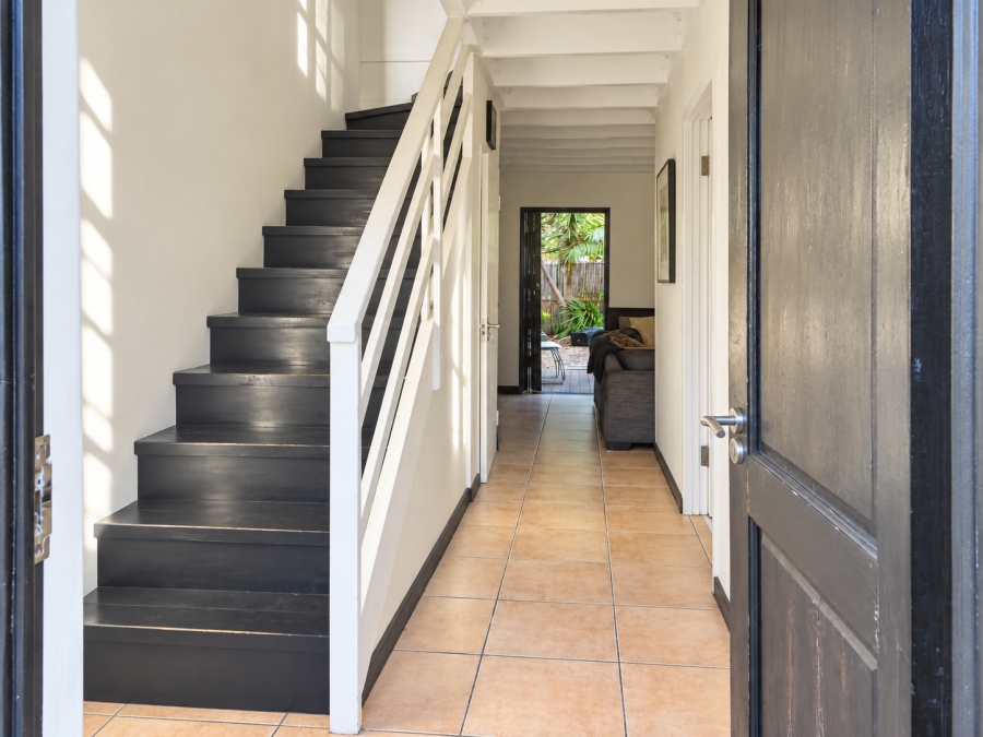 To Let 2 Bedroom Property for Rent in Observatory Western Cape